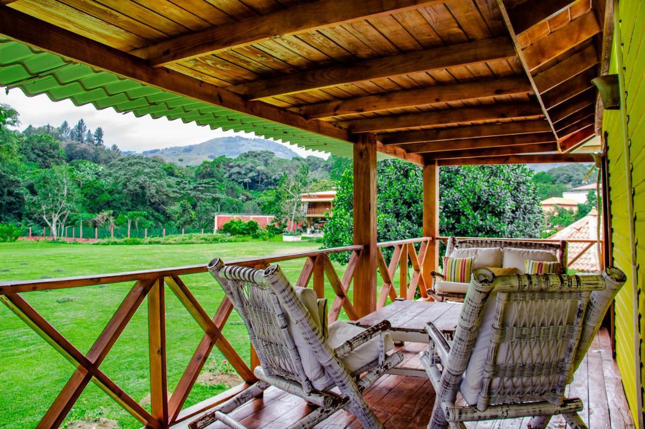 Rancho Guacamayos Hotel & Restaurantes Bonao Exterior foto