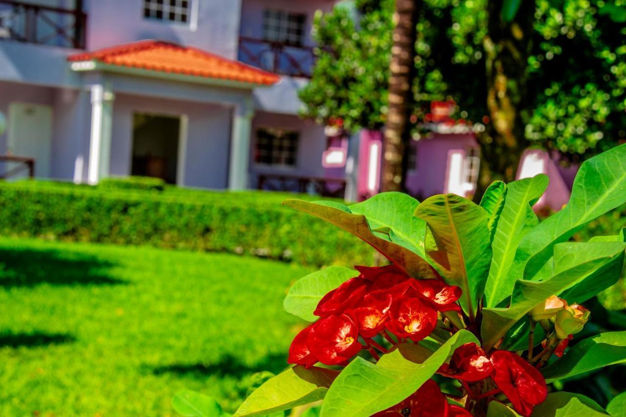 Rancho Guacamayos Hotel & Restaurantes Bonao Exterior foto
