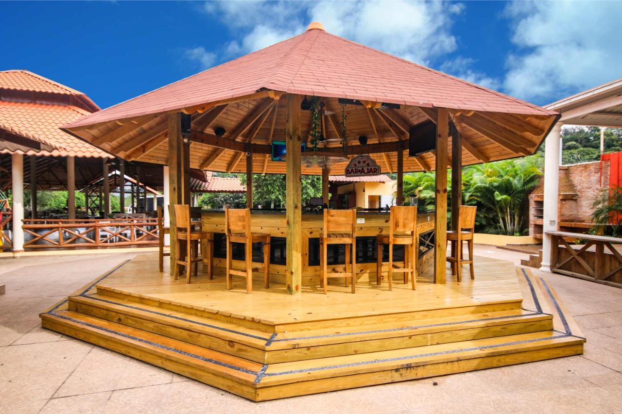 Rancho Guacamayos Hotel & Restaurantes Bonao Exterior foto